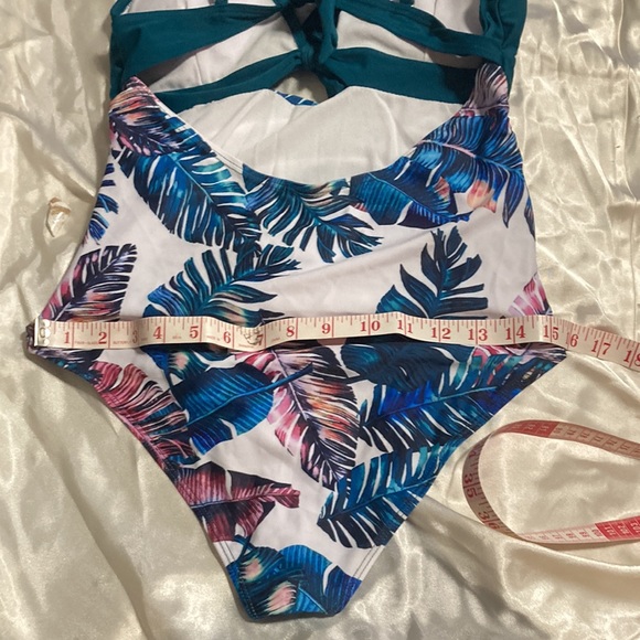 Sporlike One piece swimsuit Size Small - Picture 8 of 12